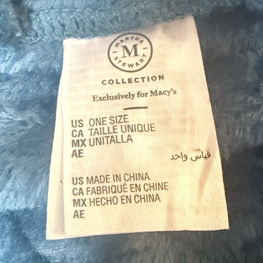 Macy’s M Collection Plush Embossed Robe Blue Shawl Collar Tie Belt One Size - Picture 7 of 8